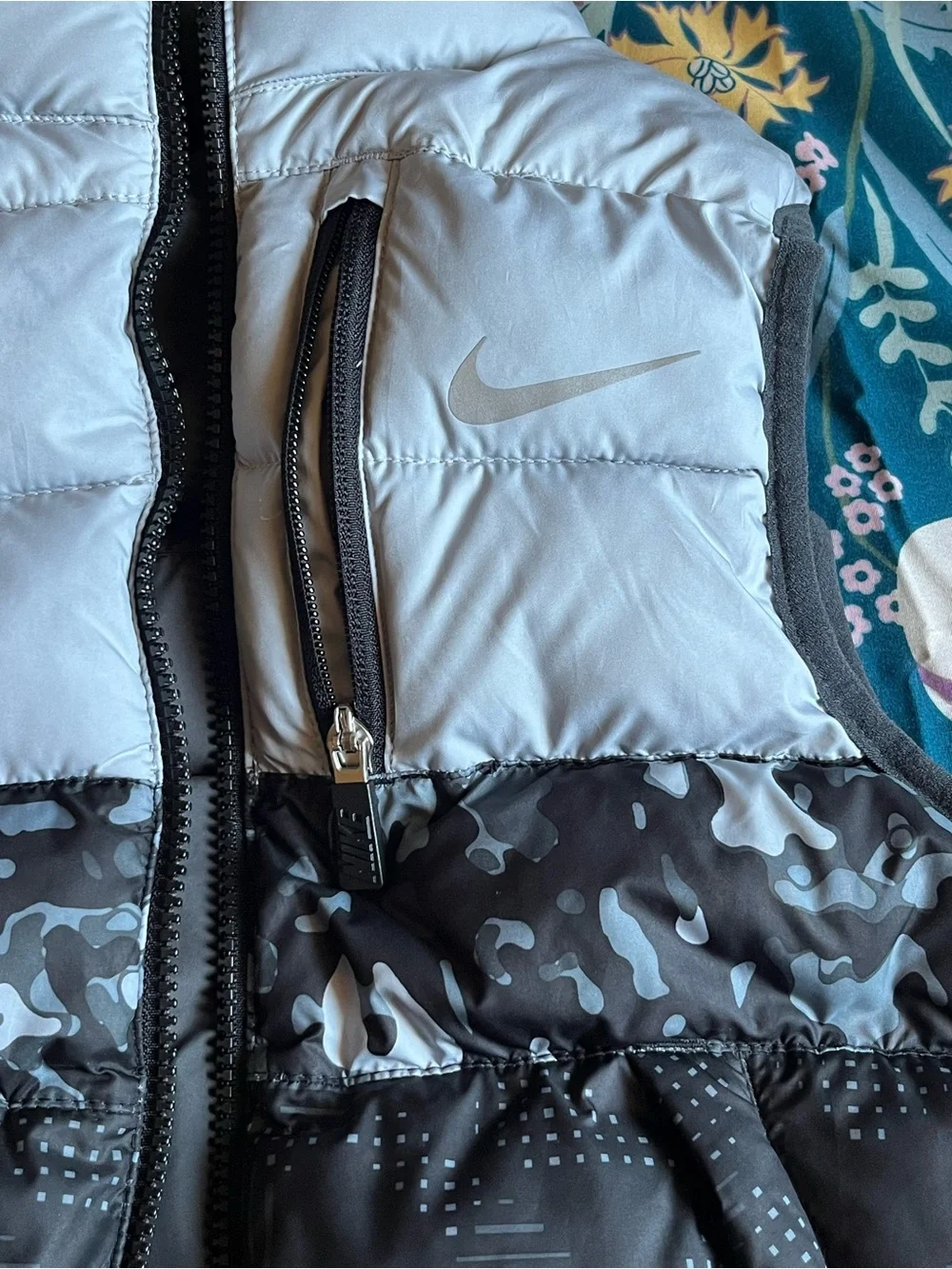 Nike insulated sleeveless